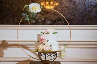The Exclusive Cake Shop - 9