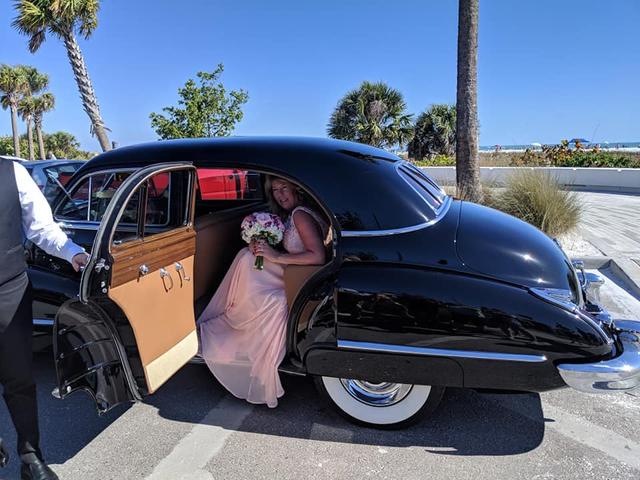 Revvies Luxury Transportation - 1