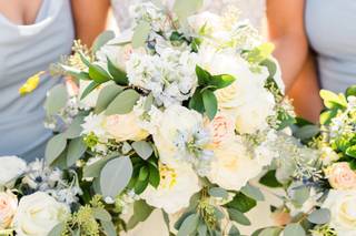Shelly Black, Custom Floral Designer, at Wayside Studios - 5