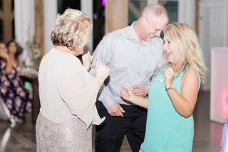 Cherished Memories Wedding DJ Services - 60