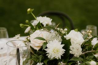 Trellis Fresh Flowers - 15