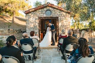 Stone Chapel Vineyards - 1