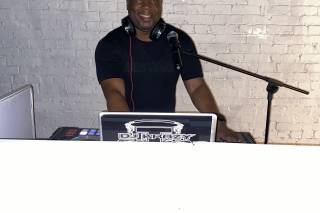 DJ KRAZY T  |  Krazy T Entertainment service - 16