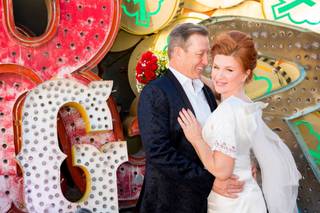 Glitter Lens Photography & Photo Booths - 27