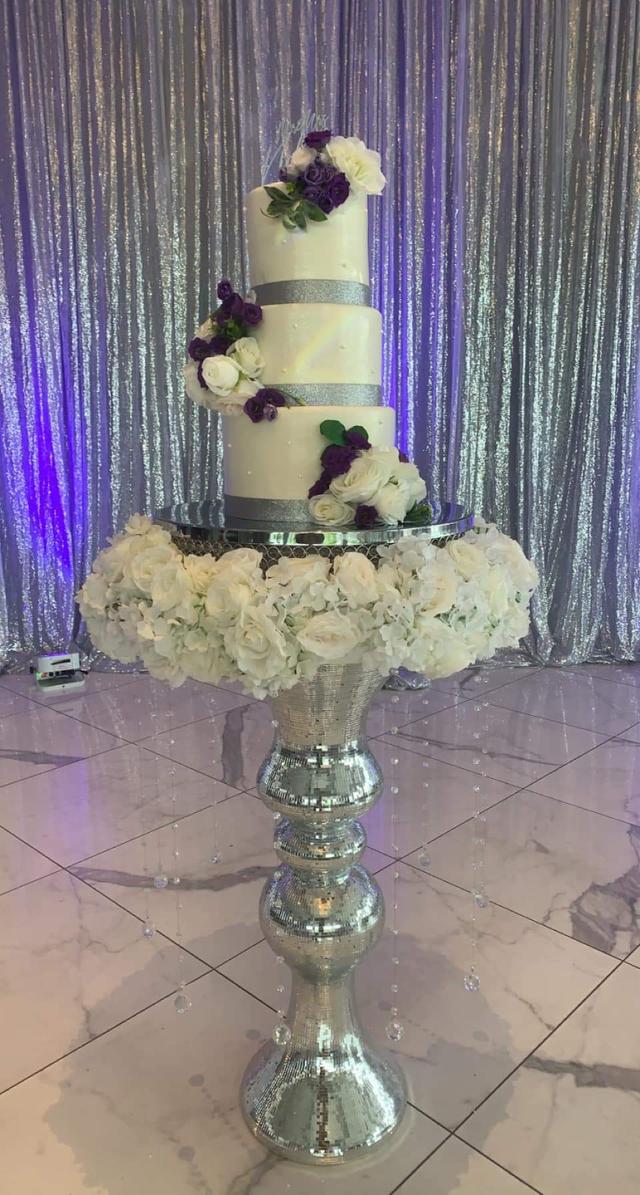 Eat Moore Cakes - 1