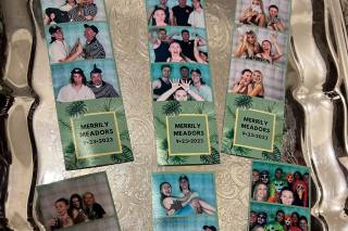 Pop, Clink, Spin! Photo Booth Experiences - 6