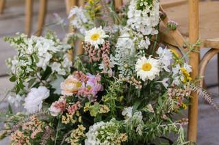 Violet Floral Designs of Baltimore, LLC - 12