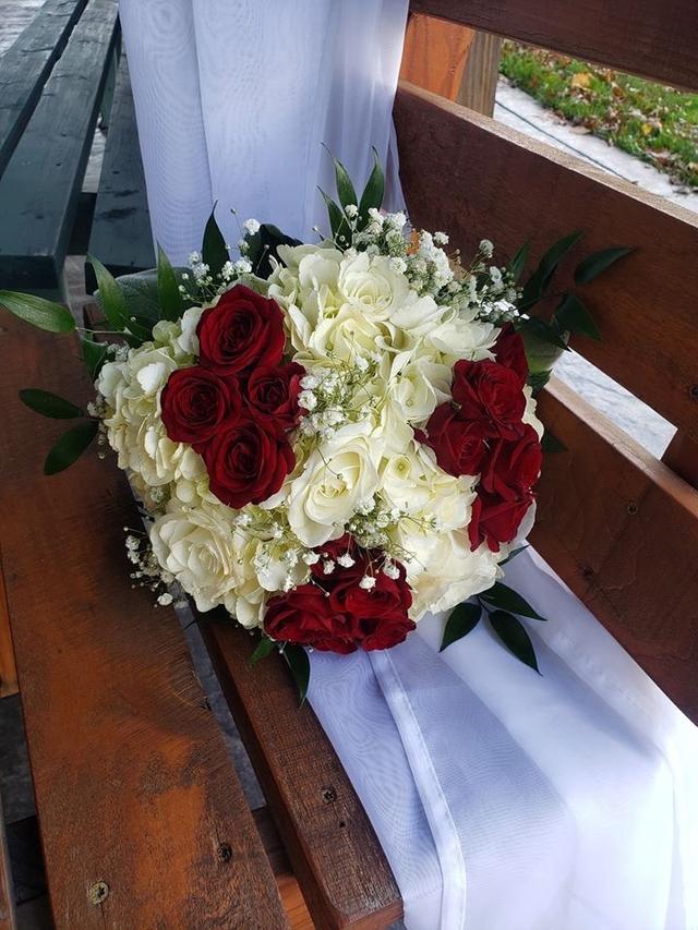 Com-Patt-ibles Flowers and Gifts - 2
