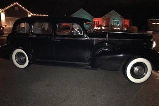 1Up'n Limousines and Party Buses - 23