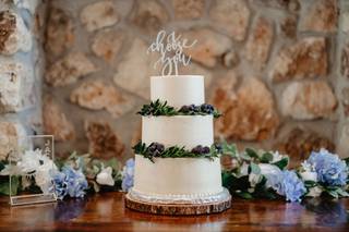 Betty Jane's BakeShoppe - 10