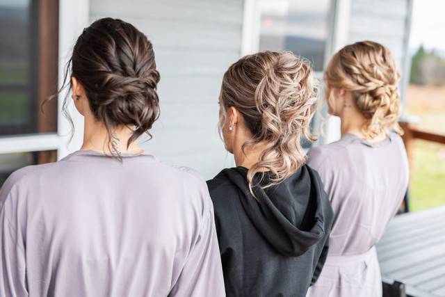 Timeless Salon & Studio 4