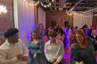 DSM Dance Party DJ's - 8