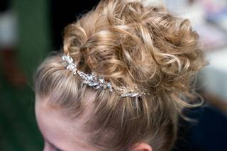 Marissa Molnar Hairstyling - 40