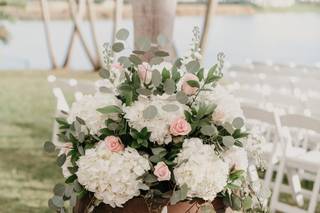 Mi Vintage - Farm Tables & Lounge Rentals - 78
