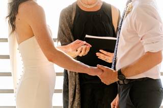 A Wedding With Heart - 17