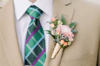 Nature's Best Floral & Boutique - 17