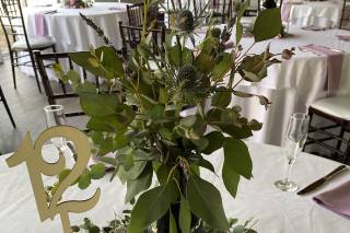 PJ's Flowers & Weddings - 4