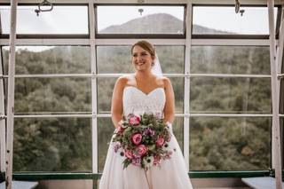 La Boutique Photography & Makeup Artistry - 27