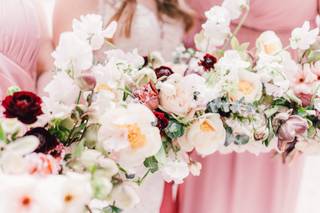 Lily and Juniper Blooms and Design - 5
