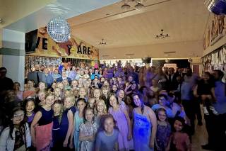 Hemmelgarn Entertainment DJ & Photo Booth Services, LLC - 16