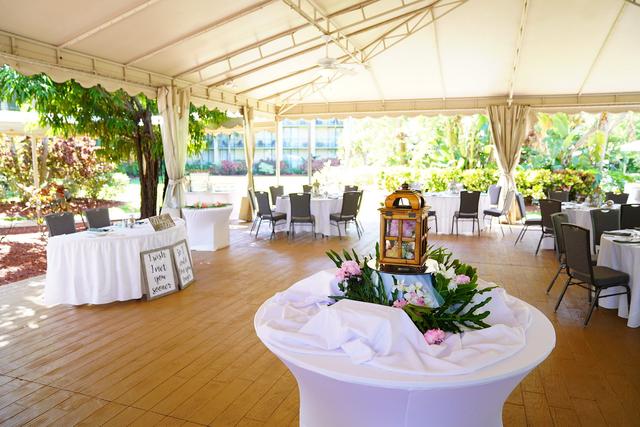 Doubletree by Hilton Hotel and Executive Meeting Center Palm Beach Gardens - 1