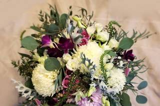 Brides N Blooms Wholesale and Designs - 39