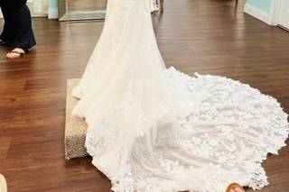 Wonderland Bridal - 25