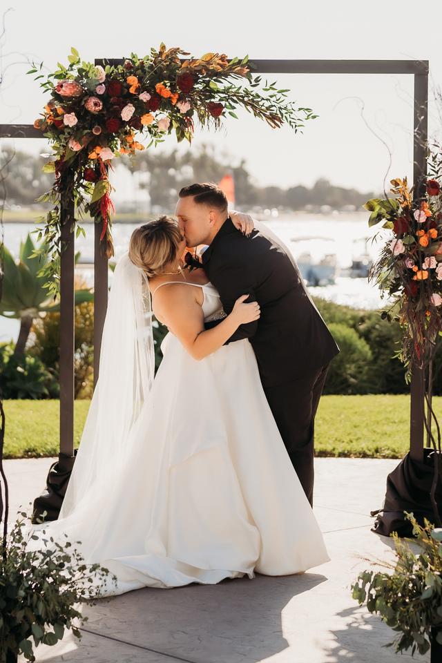 Bella Flora Wedding & Event Designs - 1