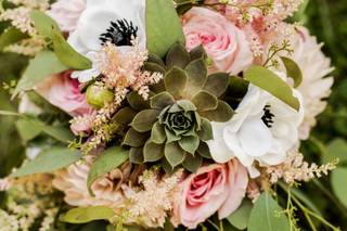 Roni's Roses Floral Design, LLC - 37