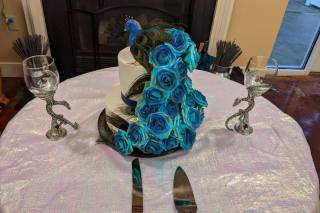 Bella's Custom Cakes - 8