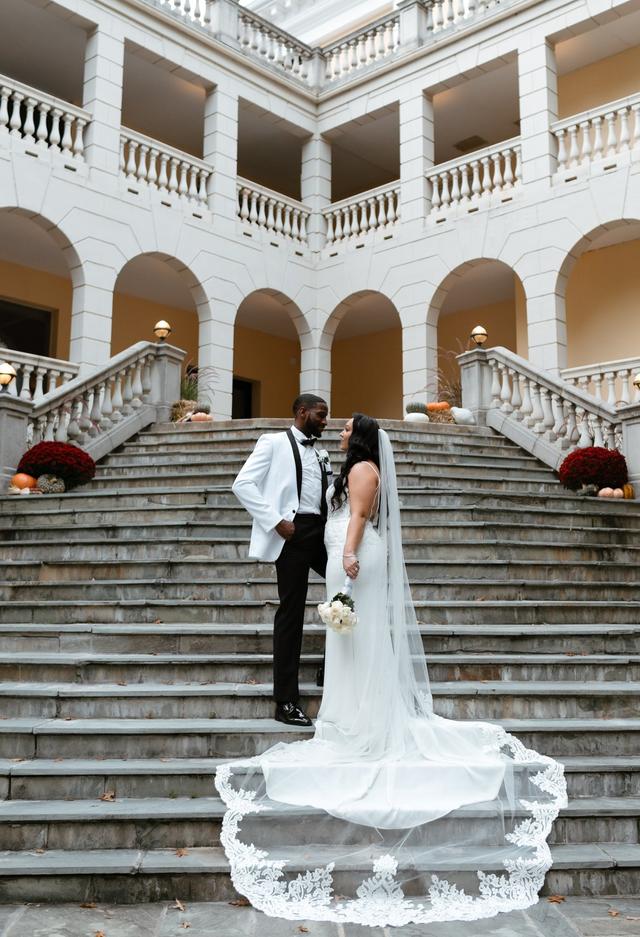 Vivid Bridal Boutique - 3