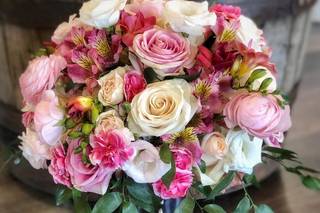 Samantha Greenfield Designs in Floral Artistry - 25