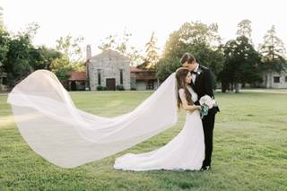 Linh's Bridal & Alterations - 101