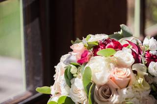 Brattle Square Florist - 7