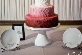 Holly's Cakes LLC - 38