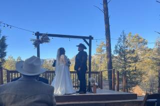 Creekside Cabins & Tavern - 29