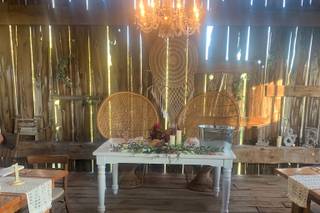Rustic Charm Vintage Rentals - 20
