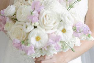Artistic Blossoms Floral Design Studio - 27