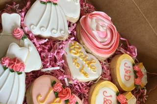 LaLa Custom Cake - 17