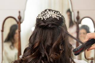 Raven Salon & Bridal - 22