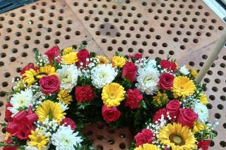 Red Velvet Florist and Sweet Pea Wedding Designs - 6