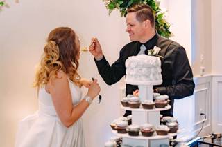 Mulberries Cake Shop - 12