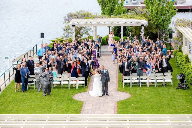 Alexandria's Premier Lakeview Weddings 2