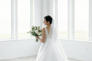 Dressigner - Bridal Alterations Studio Atelier - 37