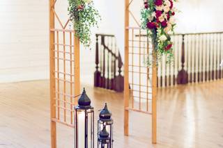 Poppy Belle Event & Floral Design - 44