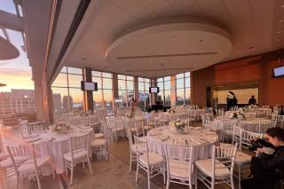 The Ultimate Skybox At Diamond View Tower - 12