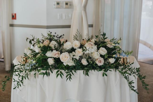 Sacred Romance Floral Design & Event Planning - 4