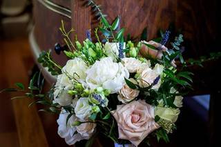 William's Florist & Gift House - 17