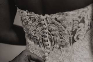 Volle's Bridal & Boutique - 15