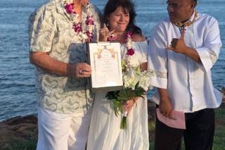 Hawaiian Island Weddings - 11